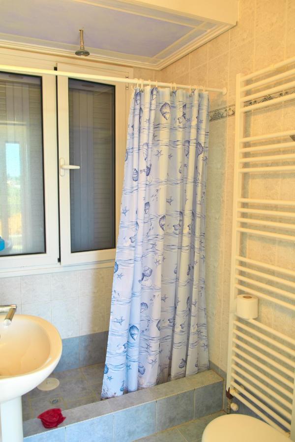 Georgia'S House Villa Aegina Eksteriør bilde